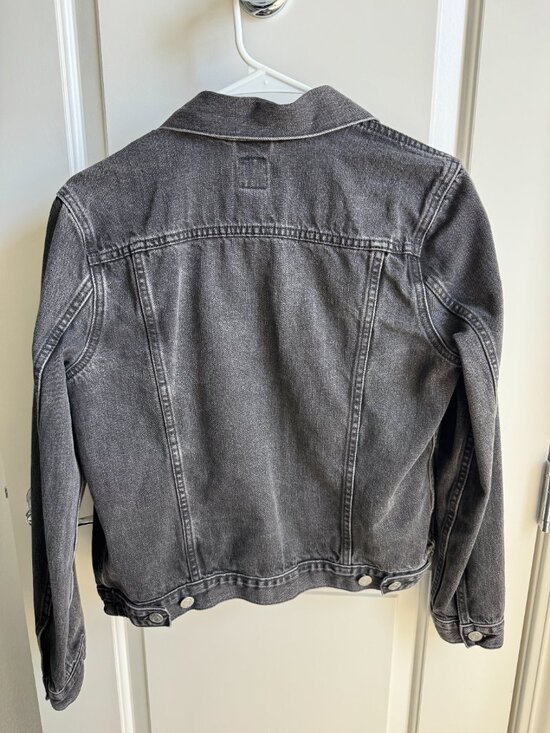 Gap black wash denim jacket – size M - Picture 3 of 5